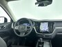 Volvo XC60 T6 Plug-in hybrid AWD Ultra Dark | Panoramadak | 360° camera | Head-up Display | Harman Kardon | Stoel- en Stuurverwarming | Trekhaak