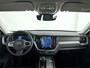 Volvo XC60 T6 Plug-in hybrid AWD Ultra Dark | Panoramadak | 360º camera | Stoel- en Stuurverwarming | Harman Kardon | Trekhaak