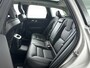 Volvo XC60 T6 Plug-in hybrid AWD Ultra Dark | Panoramadak | 360º camera | Stoel- en Stuurverwarming | Harman Kardon | Trekhaak