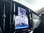 Volvo XC60 T6 Plug-in hybrid AWD Ultra Dark | Panoramadak | 360º camera | Stoel- en Stuurverwarming | Harman Kardon | Trekhaak