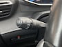 Peugeot e-208 EV Allure 50 kWh Parkeerhulp / Carplay / Lm-velgen