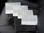 Renault Zoe R135 Edition One 52 kWh Automaat / Koop Accu! / BOSE / Leder / Camera / Navi / Stuur-/Stoelverwarming / PDC / Cruise /