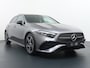 Mercedes-Benz A-klasse 180 Star Edition AMG Line | Panorama - Schuifdak | Trekhaak Wegklapbaar | Multibeam Led | Nightpakket | Sfeerverlichting | 18" Lichtmetalen AMG Velgen
