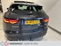 Jaguar F-Pace 2.0 Portfolio AWD 25t -Panoschuifdak-Lederen bekleding met verwarming ook achter-Camera-Trekhaak-Luxe uitvoering