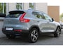 Volvo XC40 B4 Automaat Plus Dark | Vapour Grey Metallic | All-Season banden | BLIS | Harman Kardon audio | Elek. Bed. stoelen met memory | Verwarmbare voorstoelen | Verwarmbaar stuurwiel | Verwarmbaar voorruit | 18 inch Lichtmetalen velgen | Semi Elek. trekhaak | Alarmklasse 3