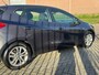 Kia Ceed Cee'd 1.4 CVVT X-tra 5 deurs! Airco l Stoel-stuurverwarming l PDC l MTF-stuur l 16'LMV! TOPSTAAT l NIEUWE APK l recent beurt!