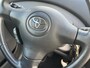 Toyota Yaris 1.0 VVT-i Sol! Airco l Elek pakket l MTF-stuur! NIEUWE APK l 2 sleutels l KEURIG NETJES!
