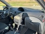 Toyota Yaris 1.0 VVT-i Sol! Airco l Elek pakket l MTF-stuur! NIEUWE APK l 2 sleutels l KEURIG NETJES!