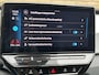 Volkswagen ID.3 First Plus 58 kWh | fase | Navigatie | Adaptieve cruise | Lane assist | Matrix LED | DAB | Apple CarPlay | Steunhaak (trekhaak) | Camera | 19 inch LMV | Sfeerverlichting | Stoelverwarming | Volledig dealeronderhouden