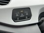Volkswagen ID.3 First Plus 58 kWh | fase | Navigatie | Adaptieve cruise | Lane assist | Matrix LED | DAB | Apple CarPlay | Steunhaak (trekhaak) | Camera | 19 inch LMV | Sfeerverlichting | Stoelverwarming | Volledig dealeronderhouden