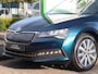 Skoda Superb Combi 1.4 TSI 218pk iV Business Edition | Wegklapbare trekhaak | Achteruitrijcamera | Adaptieve cruise control | Elektrische achterklep |