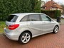 Mercedes-Benz B-klasse 180 Ambition half leer xenon nieuwe apk navigatie