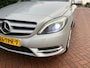 Mercedes-Benz B-klasse 180 Ambition half leer xenon nieuwe apk navigatie