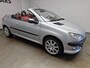 Peugeot 206 CC 2.0-16V NIEUWE APK ! AIRCO ! RIJD PRIMA !