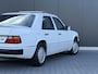 Mercedes-Benz E-klasse 200-500 200 E