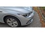Volkswagen Golf 1.5 eTSI STYLE | 150 | Automaat | Stoel en Stuurverwarming | Ergo Stoelen (Massage) | All Season Banden | Parkeercamera | Blind Spot