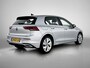 Volkswagen Golf 1.5 eTSI STYLE | 150 | Automaat | Stoel en Stuurverwarming | Ergo Stoelen (Massage) | All Season Banden | Parkeercamera | Blind Spot