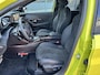 Peugeot 208 1.2 Hybrid 136 e-DCS6 GT | Navigatie | Alcantara | Parkeersensoren | Parkeercamera | Stoelverwarming |