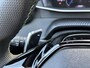 Peugeot 208 1.2 Hybrid 136 e-DCS6 GT | Navigatie | Alcantara | Parkeersensoren | Parkeercamera | Stoelverwarming |