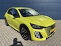 Peugeot 208 1.2 Hybrid 136 e-DCS6 GT | Navigatie | Alcantara | Parkeersensoren | Parkeercamera | Stoelverwarming |