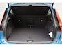 Volvo XC40 B4 Plus Dark | 2000 kg trekgewicht | Trekhaak | Stuur & Stoelverwarming | Pilot Assist | Elektrische Achterklep | Elektrische Stoelen | Google Services | Harman Kardon |