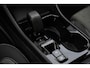 Volvo XC40 B4 Plus Dark | 2000 kg trekgewicht | Trekhaak | Stuur & Stoelverwarming | Pilot Assist | Elektrische Achterklep | Elektrische Stoelen | Google Services | Harman Kardon |
