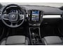 Volvo XC40 B4 Plus Dark | 2000 kg trekgewicht | Trekhaak | Stuur & Stoelverwarming | Pilot Assist | Elektrische Achterklep | Elektrische Stoelen | Google Services | Harman Kardon |