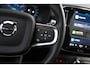 Volvo XC40 B4 Plus Dark | 2000 kg trekgewicht | Trekhaak | Stuur & Stoelverwarming | Pilot Assist | Elektrische Achterklep | Elektrische Stoelen | Google Services | Harman Kardon |