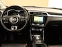 MG ZS EV Luxury 45 kWh - ORIGINEEL NEDERLANDSE AUTO - SOH 92.6%! - ELEKTRISCH PANORAMADAK - LEDEREN BEKLEDING - CRUISE CONTROL ADAPTIEF - KEYLESS ENTRY & START  - DODEHOEKDETECTIE - ACHTERUITRIJCAMERA - VOORSTOELEN VERWARMD - ELEKTRISCH VERSTELBARE BESTUURDERSSTOEL