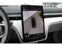 Volvo EX90 Twin Motor Performance Ultra 7p. 111 kWh | Luchtvering | Adaptieve Cruise Control met Pilot Assist | Premium audio by Bowers & Wilkins | Elektrische voorstoelen + stuurwiel met geheugenfunctie | Verwarmbare voorstoelen + stuurwiel + achterbank | Panoramisch dak | Voorstoelen met massagefunctie | 360 Parkeercamera | Alarmklasse III | 4-Zone Climate Control | Head-Up Display | 22'' Lichtmetalen wielen |