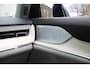 Volvo EX90 Twin Motor Performance Ultra 7p. 111 kWh | Luchtvering | Adaptieve Cruise Control met Pilot Assist | Premium audio by Bowers & Wilkins | Elektrische voorstoelen + stuurwiel met geheugenfunctie | Verwarmbare voorstoelen + stuurwiel + achterbank | Panoramisch dak | Voorstoelen met massagefunctie | 360 Parkeercamera | Alarmklasse III | 4-Zone Climate Control | Head-Up Display | 22'' Lichtmetalen wielen |