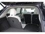 Volvo EX90 Twin Motor Performance Ultra 7p. 111 kWh | Luchtvering | Adaptieve Cruise Control met Pilot Assist | Premium audio by Bowers & Wilkins | Elektrische voorstoelen + stuurwiel met geheugenfunctie | Verwarmbare voorstoelen + stuurwiel + achterbank | Panoramisch dak | Voorstoelen met massagefunctie | 360 Parkeercamera | Alarmklasse III | 4-Zone Climate Control | Head-Up Display | 22'' Lichtmetalen wielen |