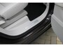 Volvo EX90 Twin Motor Performance Ultra 7p. 111 kWh | Luchtvering | Adaptieve Cruise Control met Pilot Assist | Premium audio by Bowers & Wilkins | Elektrische voorstoelen + stuurwiel met geheugenfunctie | Verwarmbare voorstoelen + stuurwiel + achterbank | Panoramisch dak | Voorstoelen met massagefunctie | 360 Parkeercamera | Alarmklasse III | 4-Zone Climate Control | Head-Up Display | 22'' Lichtmetalen wielen |
