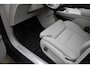 Volvo EX90 Twin Motor Performance Ultra 7p. 111 kWh | Luchtvering | Adaptieve Cruise Control met Pilot Assist | Premium audio by Bowers & Wilkins | Elektrische voorstoelen + stuurwiel met geheugenfunctie | Verwarmbare voorstoelen + stuurwiel + achterbank | Panoramisch dak | Voorstoelen met massagefunctie | 360 Parkeercamera | Alarmklasse III | 4-Zone Climate Control | Head-Up Display | 22'' Lichtmetalen wielen |