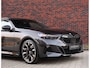 BMW 5-Serie Touring 550e xDrive | M Sport Pro - Pano - Trekhaak - HUD