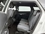 Peugeot 5008 1.2 Hybrid Allure Pack Business 136pk Automaat | Climate Control | Navigatie | Cruise Control | Achteruitrijcamera | Parkeersensoren Achter | LED Koplampen 18" Lichtmetalen Velgen | Apple Carplay/Android Auto |