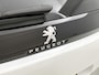 Peugeot 5008 1.2 Hybrid Allure Pack Business 136pk Automaat | Climate Control | Navigatie | Cruise Control | Achteruitrijcamera | Parkeersensoren Achter | LED Koplampen 18" Lichtmetalen Velgen | Apple Carplay/Android Auto |