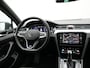 Volkswagen Passat Variant 1.4 TSI PHEV GTE Business Plug In Hybrid 218pk PHEV | Trekhaak Af Fabriek | Adaptive Cruise | Alcantara Sportstoelen Massage & Verwarmd | Camera | Apple Carplay | Stuur Verwarmd | Virtual | Navigatie | DAB |
