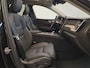 Volvo XC60 2.0 T6 Plug-in hybrid AWD Ultra Dark €78.942,- nieuw, Wegklapbare trekhaak, Panoramadak, Harman/Kardon
