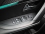 Peugeot e-2008 EV Allure Pack 50 kWh | Navigatie | Virtual Cockpit | LED Koplampen | 360 Camera | Half Lederen Bekleding | Privacy Glass | Lichtmetalen Velgen |