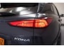 Hyundai Kona Electric EV Comfort 64 kWh 3 fase [ Adapt.cruise Trekhaak Camera Apple/Android ]