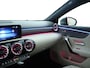 Mercedes-Benz A-klasse 200 Business Solution Luxury | Achteruitrijcamera | Leder | Sfeerverlichting | Apple Carplay | Inclusief 24 maanden MB Certified garantie voor Europa.