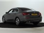 Mercedes-Benz A-klasse 200 Business Solution Luxury | Achteruitrijcamera | Leder | Sfeerverlichting | Apple Carplay | Inclusief 24 maanden MB Certified garantie voor Europa.