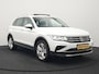Volkswagen Tiguan TSI eHybrid Elegance Plug In Hybrid 266pk PHEV | Panodak | Head Up | Adaptive Cruise | Alcantara Sportstoelen Massage & Verwarmd | Pilot Assist | Apple Carplay | Blis | Navigatie | Virtual | DAB |