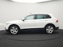 Volkswagen Tiguan TSI eHybrid Elegance Plug In Hybrid 266pk PHEV | Panodak | Head Up | Adaptive Cruise | Alcantara Sportstoelen Massage & Verwarmd | Pilot Assist | Apple Carplay | Blis | Navigatie | Virtual | DAB |