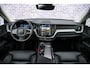 Volvo XC60 2.0 T6 Plug-in hybrid AWD Plus Dark | Trekhaak | Schuif/kanteldak | Rondomzicht camera | Dodehoek assistent | Stoel/Stuur verwarming |