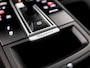 Porsche Cayenne Coupé 3.0 E-Hybrid SportDesign 463Pk Automaat (SPORTCHRONO PAKKET, PANORAMADAK, ALCANTARA STUUR EN HEMEL, APPLE CARPLAY, LUCHTVERING, KUIPSTOELEN, SFEERVERLICHTING, 360 CAMERA, HEAD-UP DISPLAY, NIEUWSTAAT)