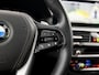 BMW 5-Serie Touring 530i xDrive M Sport 245Pk Automaat (PANORAMADAK, APPLE CARPLAY, LUCHTVERING, GROOT NAVI, 360 CAMERA, MEMORY SEATS, LEDER, SFEERVERLICHTING, ADAPTIVE CRUISE, HEAD-UP DISPLAY, TREKHAAK, NIEUWSTAAT)