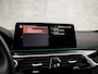 BMW 5-Serie Touring 530i xDrive M Sport 245Pk Automaat (PANORAMADAK, APPLE CARPLAY, LUCHTVERING, GROOT NAVI, 360 CAMERA, MEMORY SEATS, LEDER, SFEERVERLICHTING, ADAPTIVE CRUISE, HEAD-UP DISPLAY, TREKHAAK, NIEUWSTAAT)