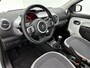 Renault Twingo 1.0 Limited 65pk | Navigatie | Climate Control | Cruise Control | Achteruitrijcamera | Parkeersensoren Achter | Apple Carplay/Android Auto | Lederen Stuurwiel |